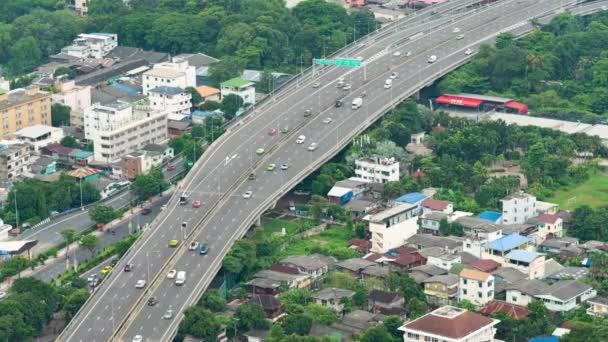 Автомобілі Їдуть Вздовж Швидкісної Автостради Оточеної Пишною Зеленню Міста Бангкок — стокове відео