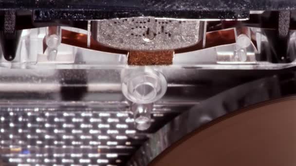 Pohled Shora Makra Kazetu Přehrávanou Hlavou Analogový Formát Magnetické Pásky — Stock video