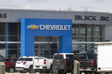Okotoks, Alberta, Kanada. 7 Mayıs 2023. Chevrolet araba galerisi girişi..