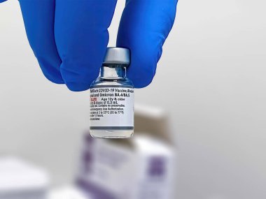 Calgary, Alberta, Kanada. 12 Mayıs 2023. Bir BioNTech Pfizer Aşısı Omicron Omicron Varian Aşısı.