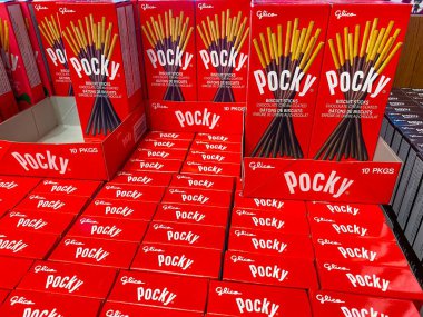 Calgary, Alberta, Kanada. 17 Mayıs 2023. Çikolata kremalı birkaç kutu Çopur..