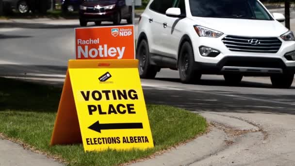 Calgary Alberta Canada Jun 2023 Side View Voting Place Elections — Stock Video