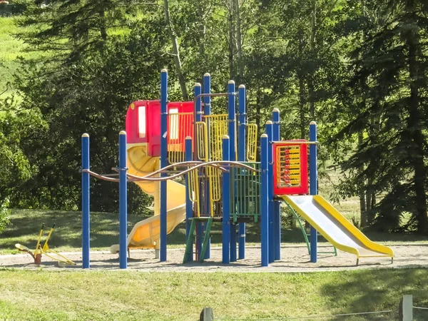 Parque Infantil Vacío Durante Día Caluroso Verano —  Fotos de Stock