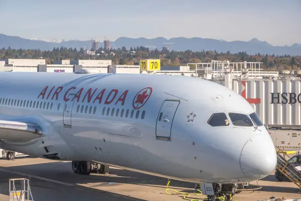 Vancouver Britská Kolumbie Kanada Listopadu2023 Letoun Air Canada Mezinárodním Letišti Stock Fotografie