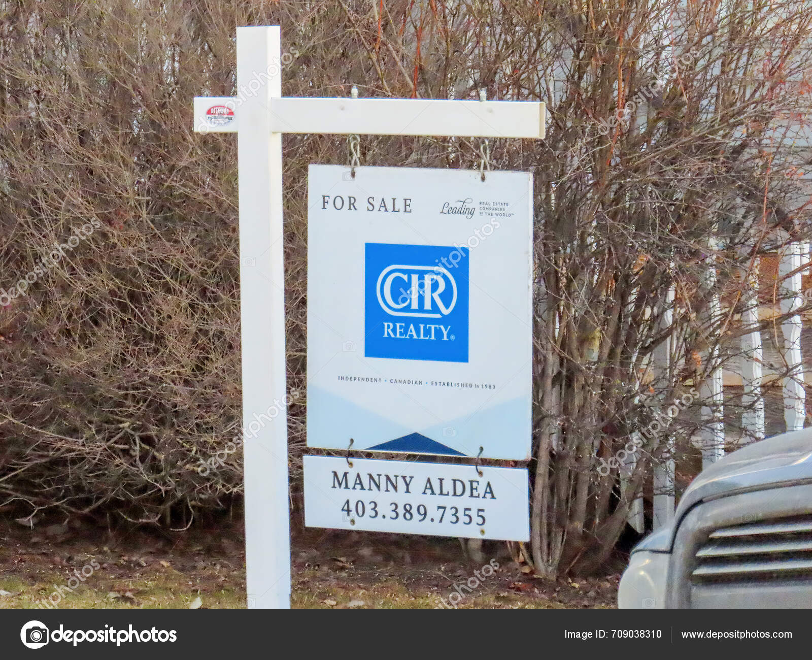 Calgary Alberta Canadá Mar 2024 Cartel Bienes Raíces Venta Realidad