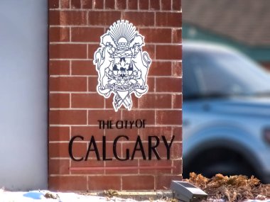 Calgary, Alberta, Kanada. 23 Nisan 2024. Calgary Şehri, Country Hills Çoklu Hizmetler Merkezi 'nden hoş geldin tabelası..