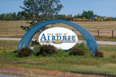 Airdrie, AB, Kanada. Sep 29, 2024. Airdrie şehrine hoş geldin işareti..