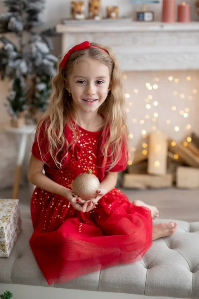 Happy Cute Child Christmas Enjoying Holiday Opening Presents Eating Cookies — Stock Photo, Image