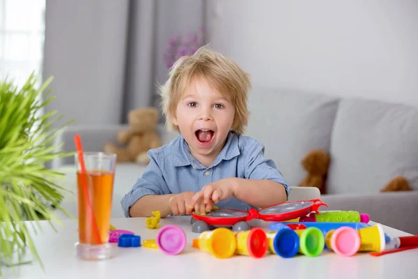 Cute Blond Child Sweet Boy Playing Play Doh Modeline Home — Stock Photo, Image