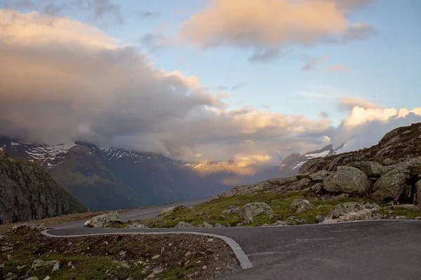 Hoven Dağı Loen Gökdeleninden Nordfjord Muhteşem Manzarası — Stok fotoğraf