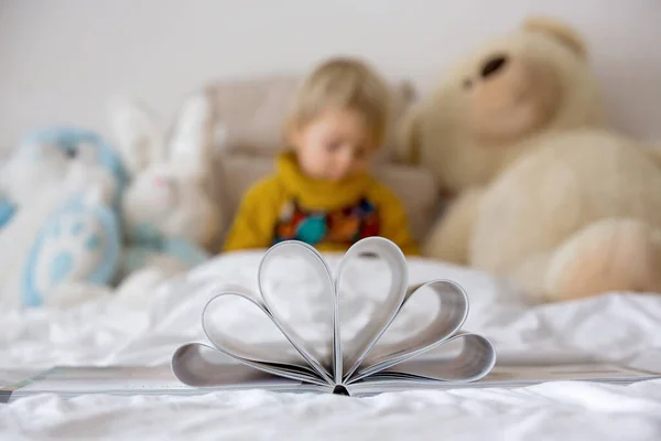 Beautiful Child Toddler Boy Reading Book Playing Creative Knowledge Shot — Stock Photo, Image