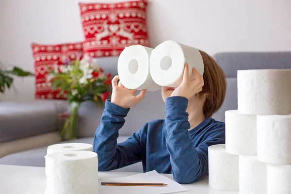 Enfant Jouer Avec Papier Toilette Ato Maison — Photo