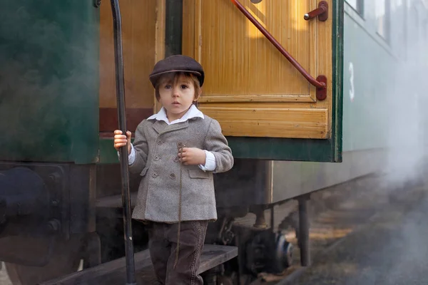 Two Boys Dressed Vintage Clothing Hat Suitcase Railway Station — Stock Photo, Image