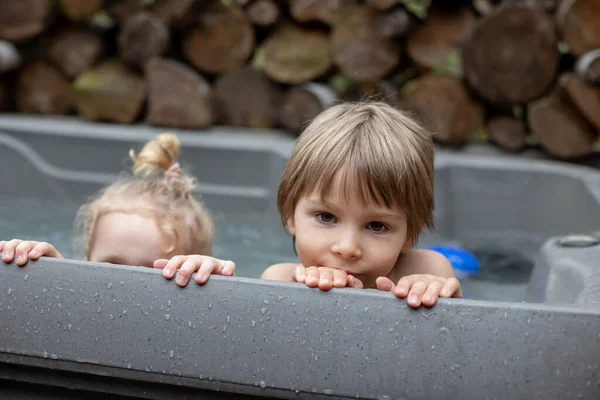 Children Boy Girl Playing Hydromassage Bathtub Whirlpool Backyard House — Stock Photo, Image