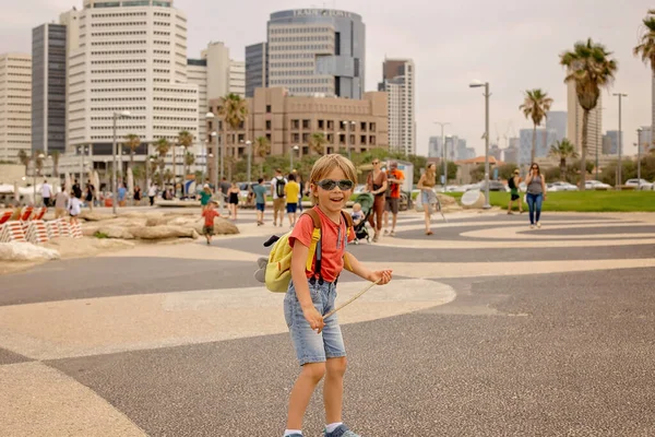 Familia Turística Europea Con Niños Visitando Tel Aviv Israel Disfrutando — Foto de Stock
