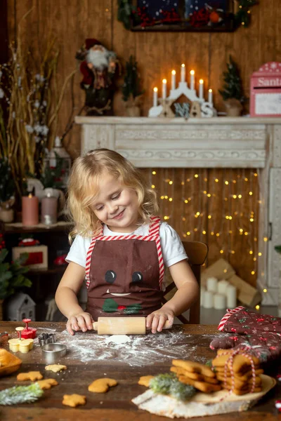 Gelukkig Gezin Met Kerstmis Thuis Genieten Van Quality Time Samen — Stockfoto