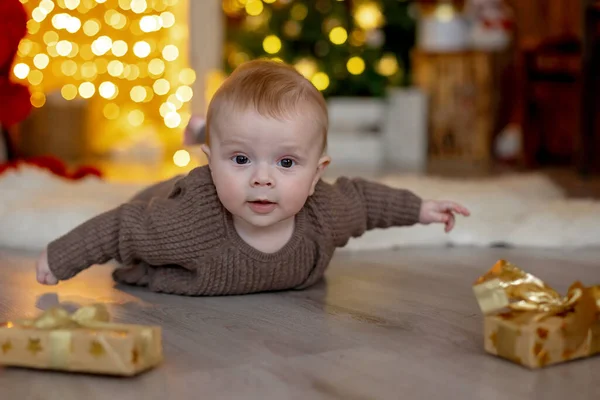 Cute Newborn Child Baby Boy Mom Dad Christmas Home Enjoying — Stock Photo, Image