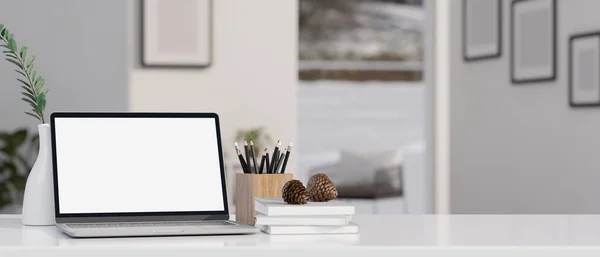 Modern Fehér Irodai Munkaterület Hordozható Laptoppal Fehér Képernyős Mockup Pal — Stock Fotó