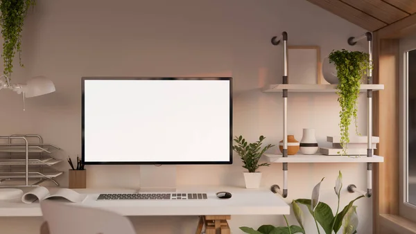 白のテーブル 装飾が施されたスタイリッシュな壁の棚の上に空白のPcのデスクトップコンピュータのモックアップとアクセサリーと最小限の快適な家庭の職場のインテリアデザイン 正面の眺め 3Dレンダリング 3Dイラスト — ストック写真
