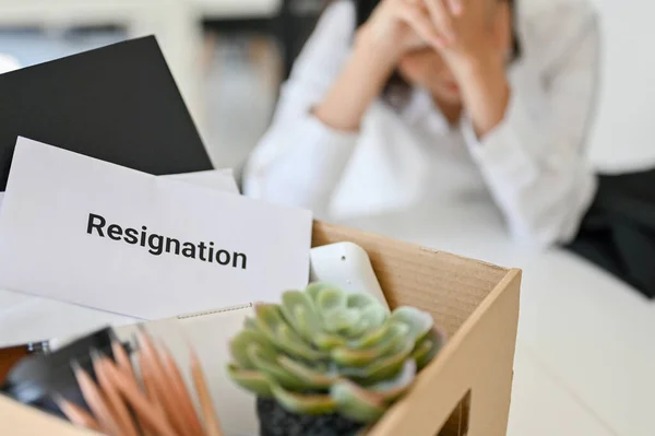 Cardboard Box Stuff Resignation Letter Desk Blurred Background Depressed Failure — Stockfoto