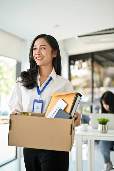 Portrait Beautiful Millennial Asian Female Office Worker Holding Cardboard Box — 图库照片