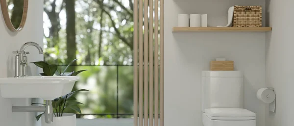 Moderní Bílý Čistý Design Interiéru Koupelny Umyvadlem Kohoutkem Zrcadlem Oknem — Stock fotografie