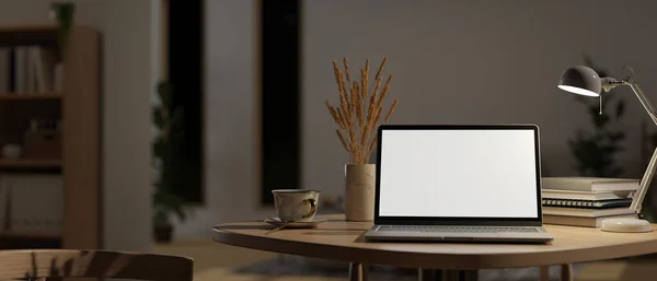Крупным Планом Изображение Ноутбука Белый Макет Экрана Настольная Лампа Пампас — стоковое фото