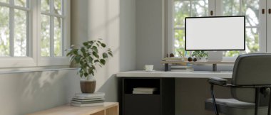 Pencereye, koltuğa, ev bitkisine ve dekora karşı bilgisayar boş ekran modeliyle modern beyaz ofis iç mimari tasarımı. 3d görüntüleme, 3d illüstrasyon