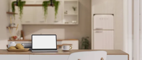 Крупный План Вид Сбоку Домашнее Рабочее Пространство Ноутбуком Белый Экран — стоковое фото