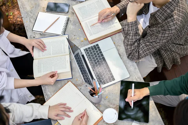Top View Group College Students Doing Homework Doing School Project — Stock Photo, Image