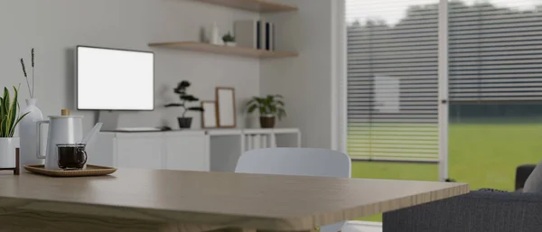 最小限の白いリビングルームでコーヒーポットとコーヒーカップと木製のテーブルの上に製品表示のためのコピースペースのクローズアップイメージ 3Dレンダリング 3Dイラスト — ストック写真