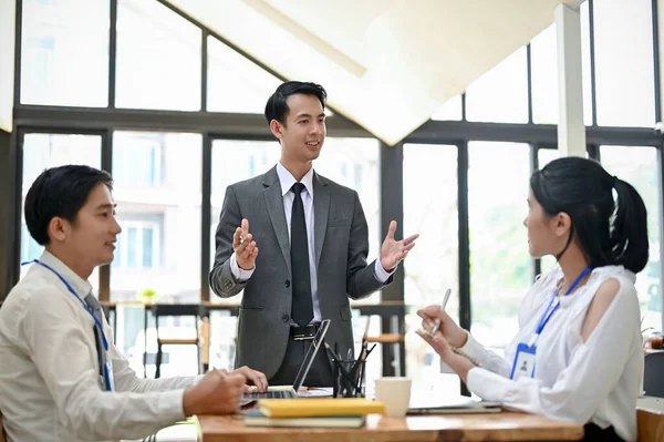 Professional Asian Businessman Business Coach Training Coaching Staff Meeting Room — Stock Photo, Image