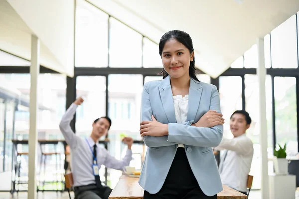 Portrait Beautiful Successful Young Asian Businesswoman Stands Meeting Room Her — Stock Photo, Image