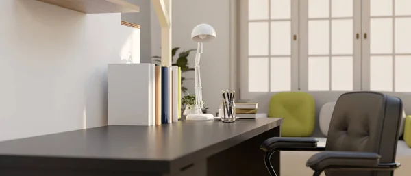 コピースペース 文房具 現代的な流行のオフィスルームでテーブルランプ付きのモダンなオフィスデスクの後部ビュー 3Dレンダリング 3Dイラスト — ストック写真