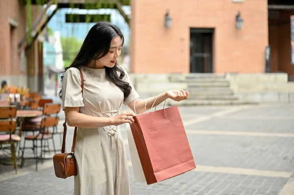 Happy Charming Young Asian Woman Casual Clothes Walking Her Shopping — Stockfoto
