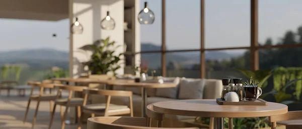현대적이고 편안한 레스토랑 공간에 향신료 병이있는 테이블의 클로즈업 이미지 렌더링 — 스톡 사진