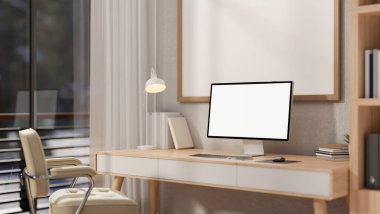 Çağdaş bir minimalist ev ofisi ahşap bir masa, bir sandalye, katıksız perdeli bir pencere ve ev dekoruna sahip bir beyaz ekran bilgisayar modeline sahiptir. 3d görüntüleme, 3d illüstrasyon