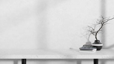 Kitapların, gözlüklerin ve beyaz bir duvara yaslanmış minimalist siyah seramik vazonun sergilendiği minimalist beyaz mermer bir konsol masasında ürün görüntüleme alanının yakın çekimi. 3d görüntüleme, 3d illüstrasyon