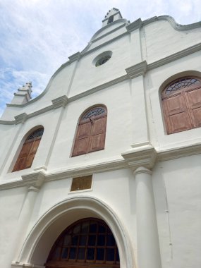 1503 yılında inşa edilen Kochi Kalesi 'ndeki Saint Francis Kilisesi manzarası Hindistan' ın en eski Avrupa kiliselerinden biridir.