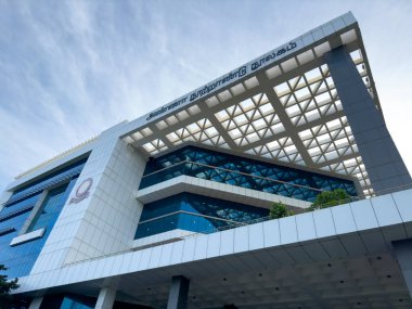 Chennai, Tamil Nadu, Hindistan - 29 Haziran 2024: Chennai, Tamil Nadu 'da yer alan Anna Yüzüncü Kütüphanesi, öğrenme ve entellektüel keşifler için son teknoloji ürünü bir merkezdir.