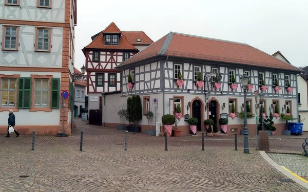 Tradycyjne Drewniane Domy Freihofplatz Główny Plac Miejski Historycznym Centrum Widok — Zdjęcie stockowe