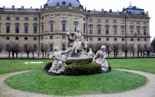 Похищение Европы Скульптурная Группа Дворе Дворца Князей Епископов Xviii Века — стоковое фото