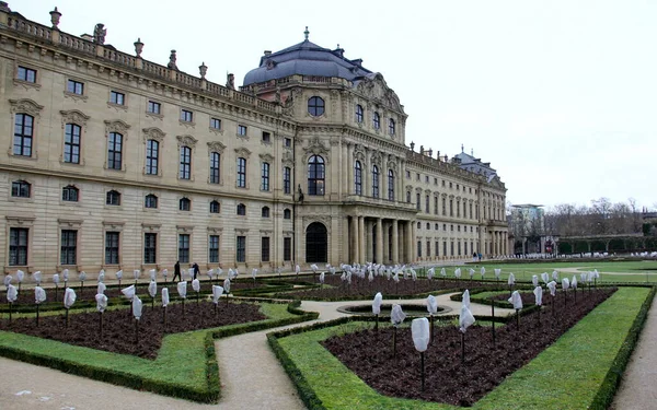 罗登兹宫 十八世纪巴洛克王子 主教宫 宫廷花园立面 德国沃尔茨堡 2023年1月26日 — 图库照片