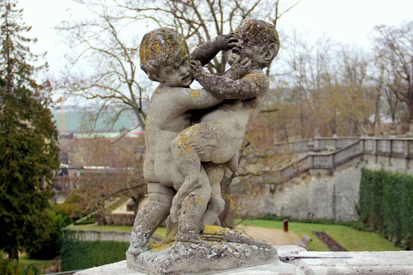 Escultura Putti Luta Livre Nos Jardins Corte Dos Residenz Palácio — Fotografia de Stock