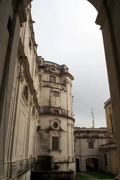 Wewnętrzny Dwór Pałacu Klasztoru Mafrze Widok Częściowy Szczegóły Architektoniczne Xviii — Zdjęcie stockowe