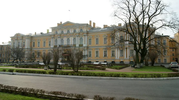 Palacio Vorontsov Barroco Del Siglo Xviii San Petersburgo Rusia Abril —  Fotos de Stock
