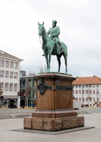 Конная Статуя Людвига Великого Герцога Гессенского Площади Фриденсплатц Художественное Произведение — стоковое фото