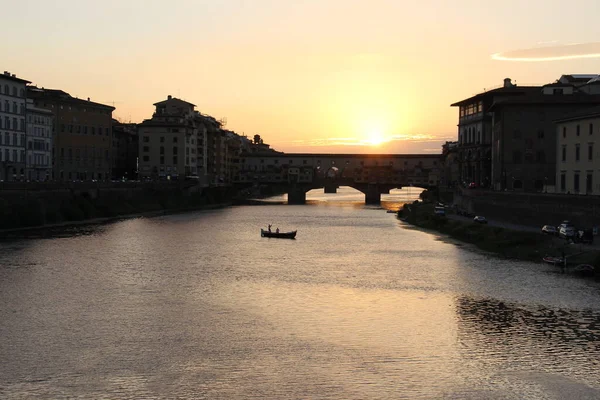 Fiume Arno Con Ponte Vecchio Medievale Ponte Vecchio Vista Tramonto — Foto Stock