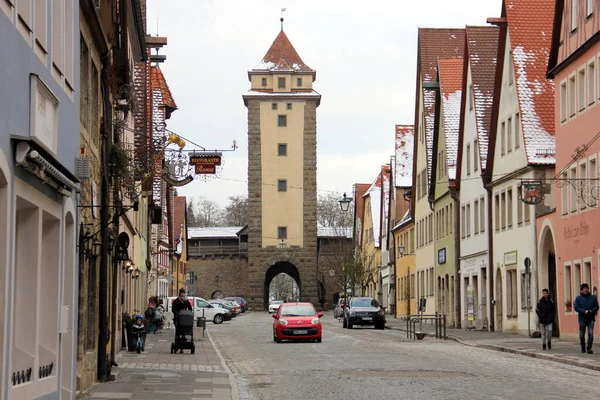 位于德国陶伯堡旧城东北边缘的加尔根托尔中世纪绞刑架门塔 2023年2月6日 — 图库照片