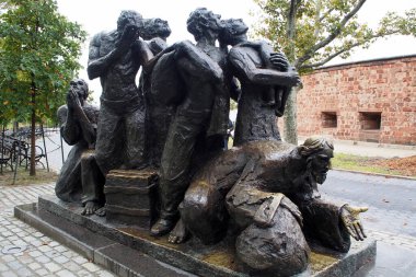 Göçmenler, Luis Sanguino 'nun heykeli, Battery Park' taki anıt, 1983 'te New York, New York, New York, ABD - 13 Ekim 2020